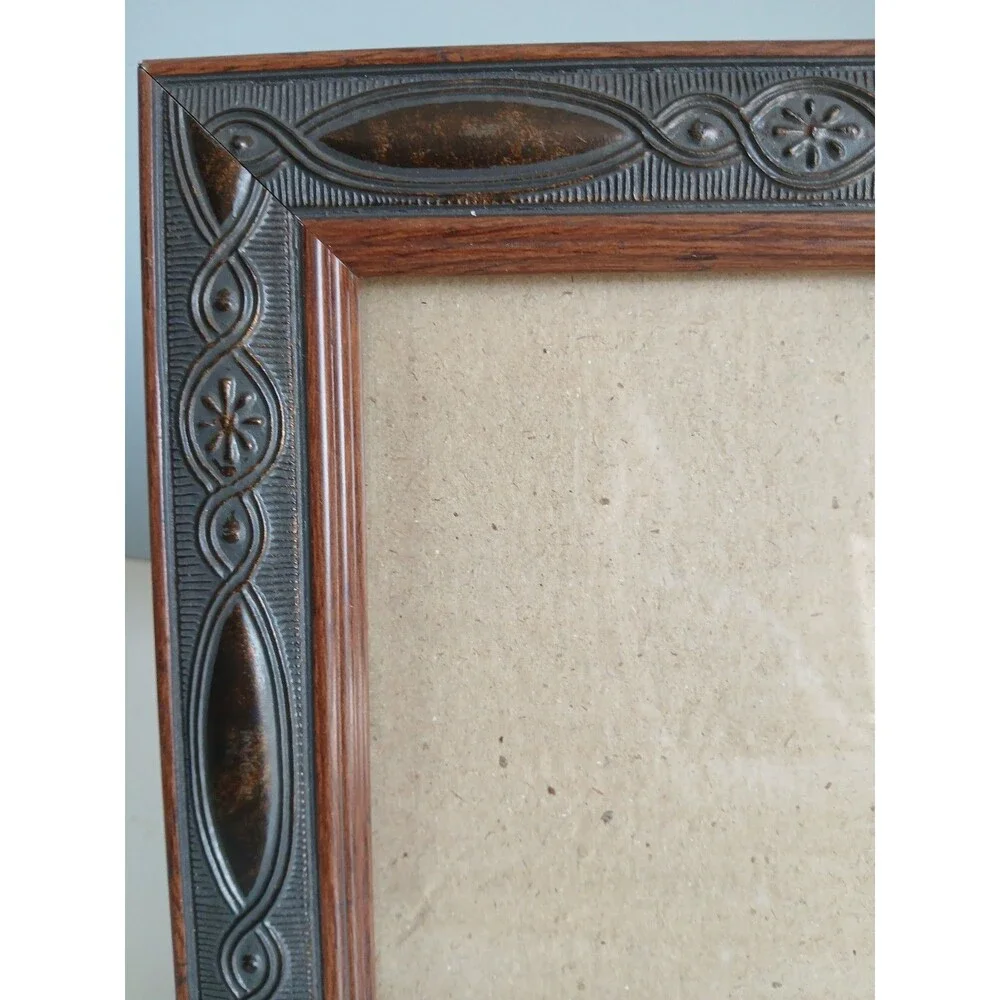 Vintage Carved Ornate Solid Wood Glass-Velvet Back 4.5 X 6.5 Photo Frame